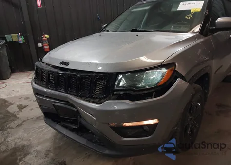 2018 Jeep Compass Altitude 4X4 из США, поврежденный, VIN 3C4NJDBB2JT453310